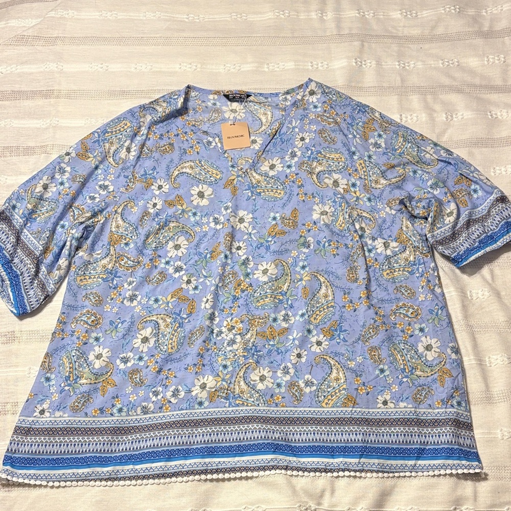 BloomChic Blue and White Floral Paisley Blouse
